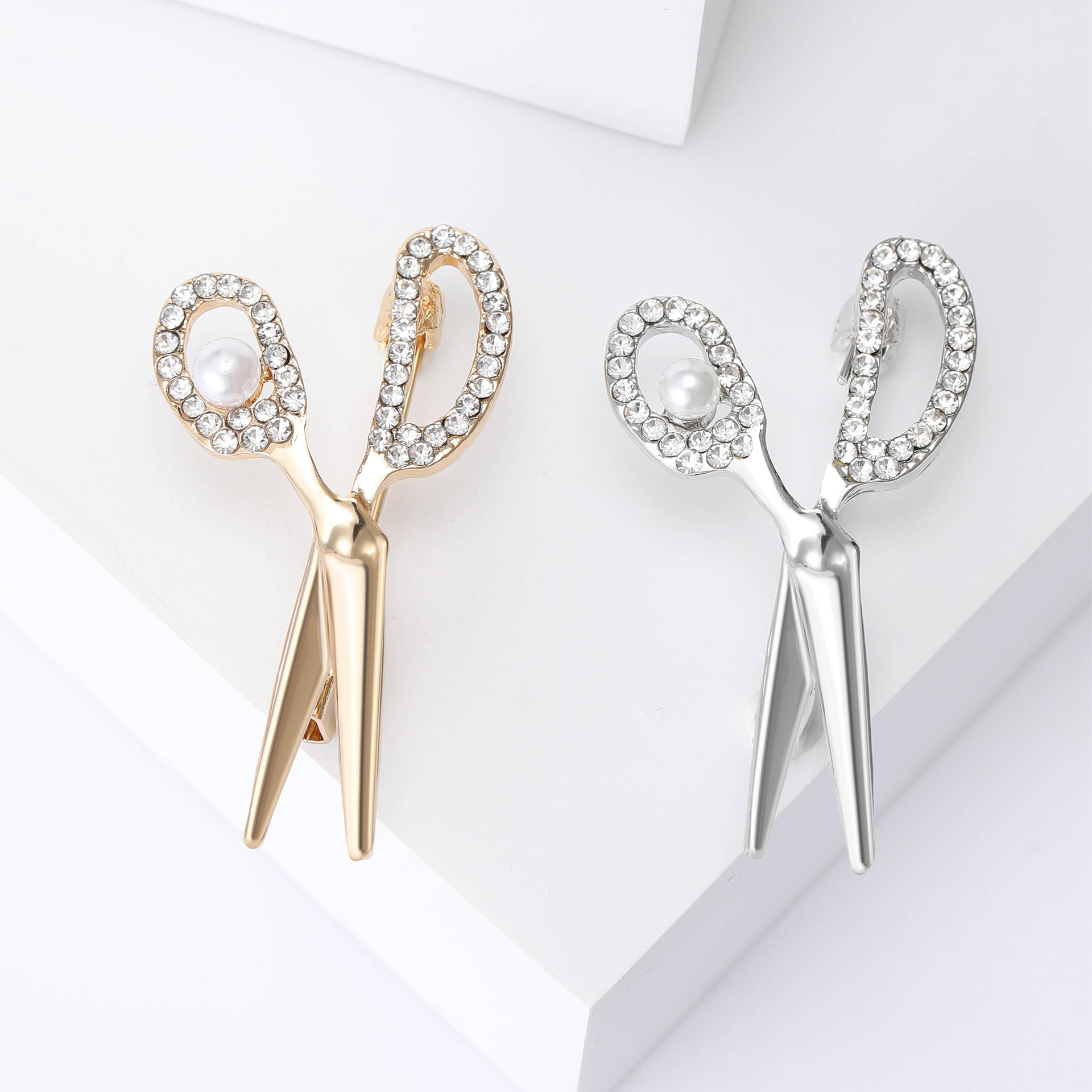 Pearl Scissors Brooches For Wo - огляд і ціна Hair Care Gift